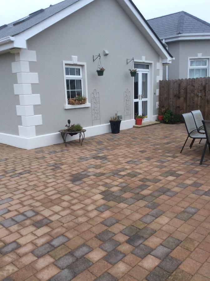 Glenvale Self Catering Guest House Riverstown  Exterior photo