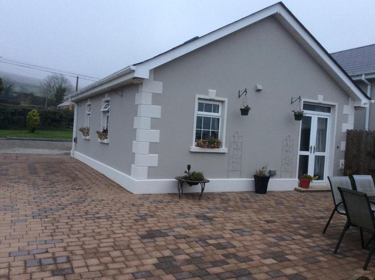 Glenvale Self Catering Guest House Riverstown  Exterior photo